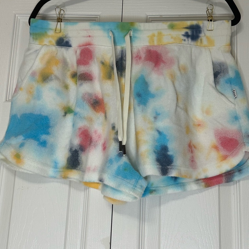 Feat Blanket Blend Shorts -‎ NWT - Size XL